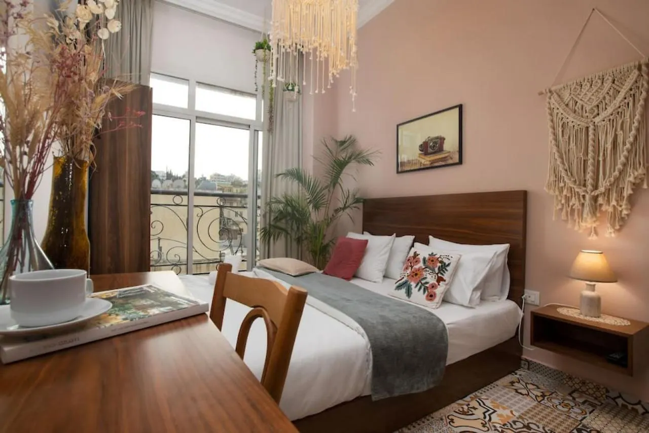 Madam Yvonne-511 Studio In Mar Mikhael Beirut